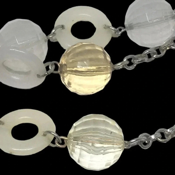 Vintage Faceted Clear Bead Lucite Station Necklace - Picture 4 of 5